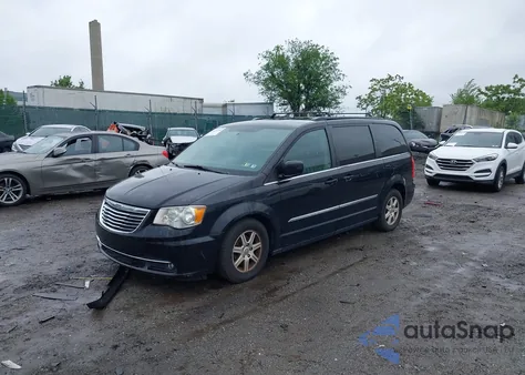 2012 Chrysler Town & Country Touring z USA, uszkodzony, nr VIN 2C4RC1BG2CR326214